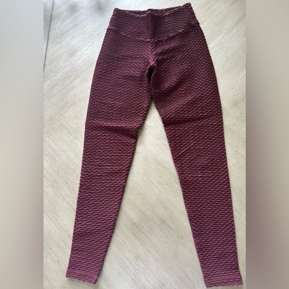 Booty by Brabants Burgundy Croco Skin Original Cropped Legging OS (XS-L) NWOT